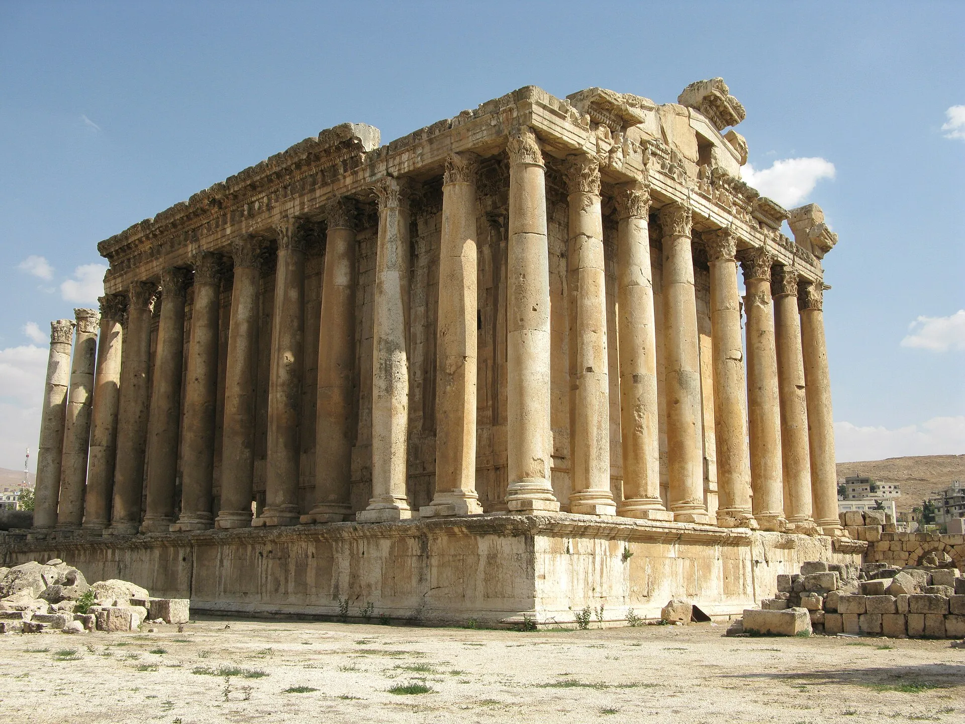 Le temple de Bacchus à Baalbek et ses colonnes