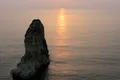 Les rochers de la Grotte aux pigeons à Beyrouth au coucher du soleil