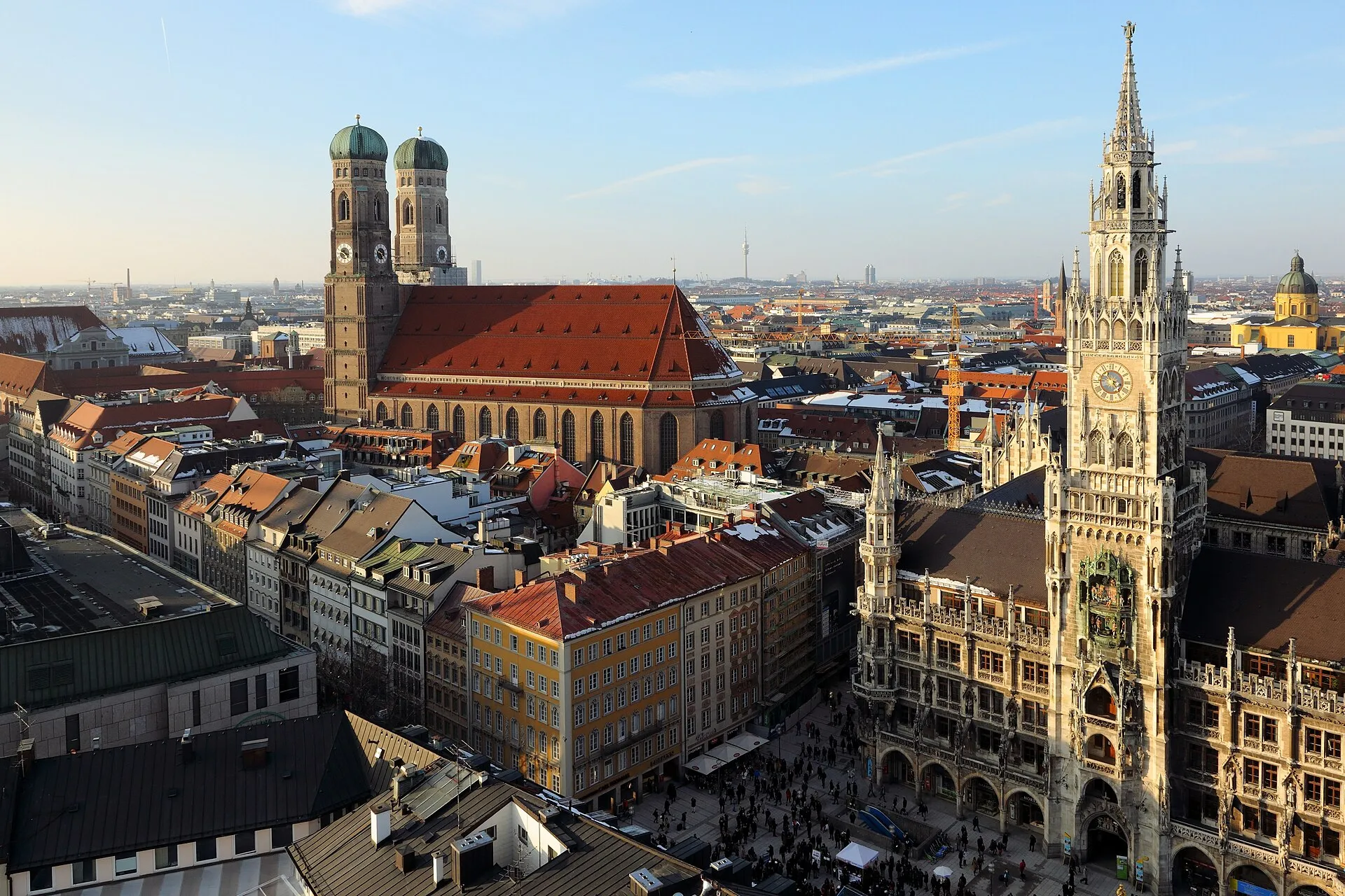 La Frauenkirche et le nouvel hôtel de ville de Munich, vus d'en haut