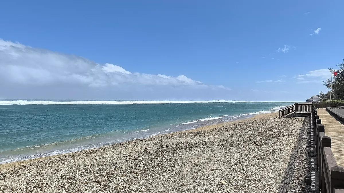 La plage de Saint-Pierre, à La Réunion