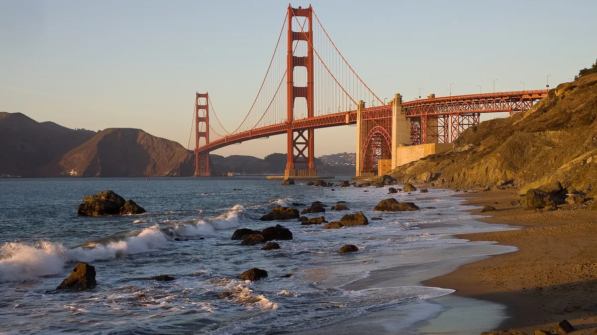 Le Golden Gate Bridge vu depuis Baker Beach, à San Francisco
