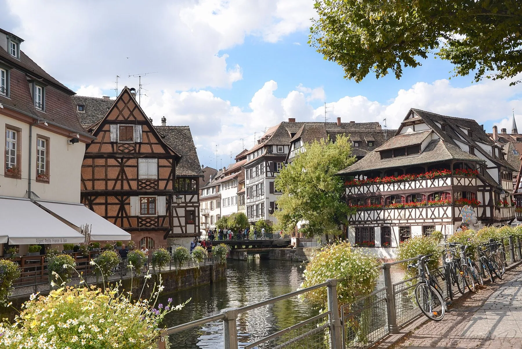 Maisons à colombages de la Petite France au bord de l'Ill